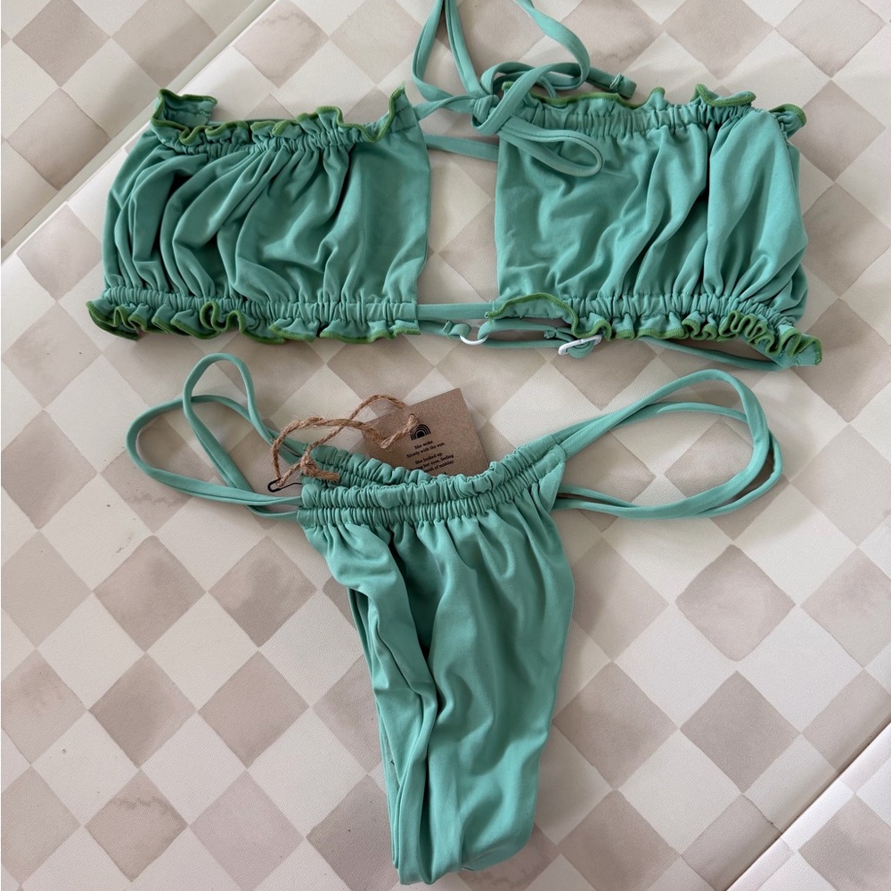 Toast swim set